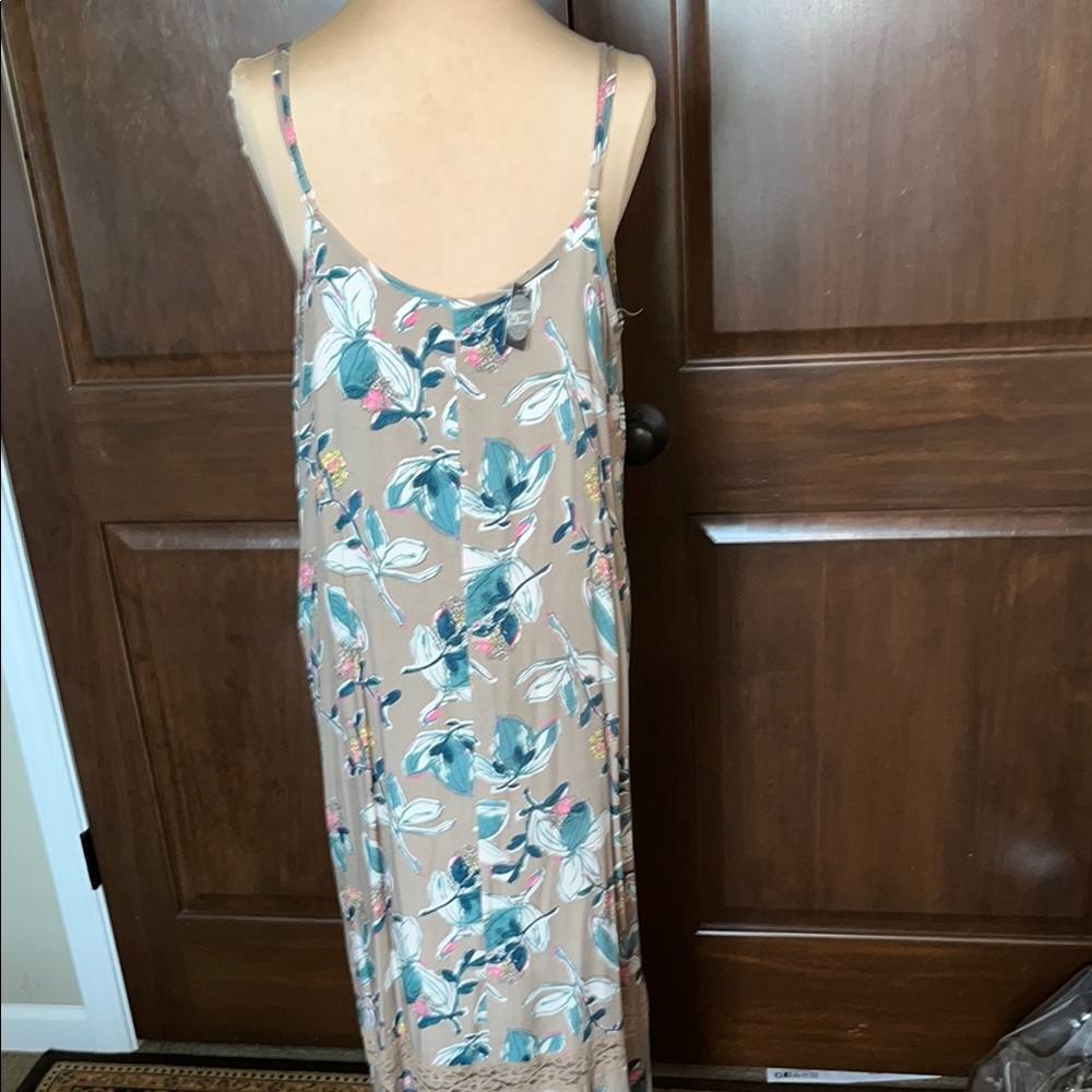 Kori Tan and Blue Spaghetti Strap Sundress - Picture 4 of 10